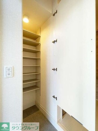 パーシモンIIIの物件内観写真